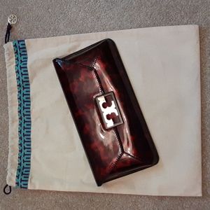 Tory Burch Gigi Tortoise Patent Clutch
